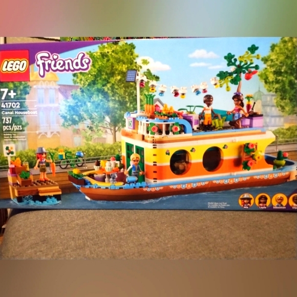Lego 41702 Friends Canal Houseboat - Picture 1 of 3